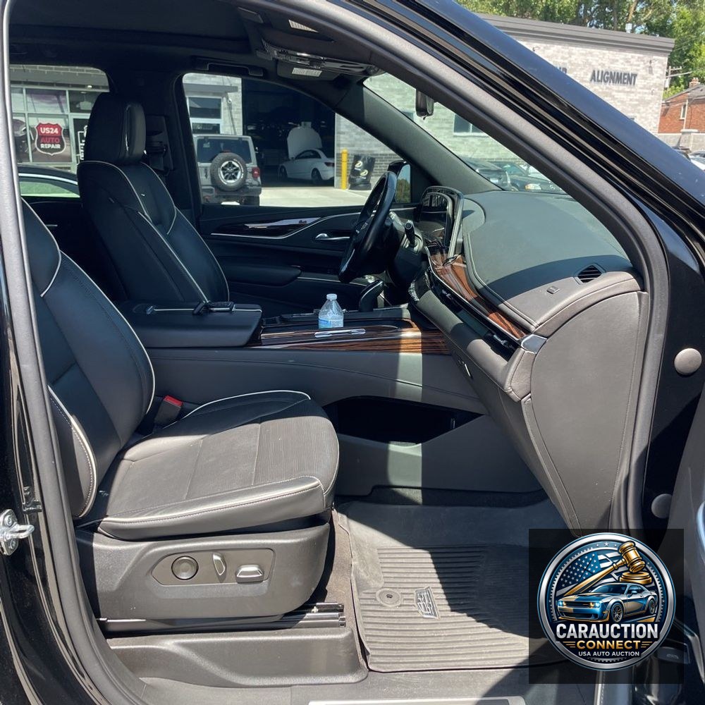 2022 Cadillac Escalade Premium Luxury