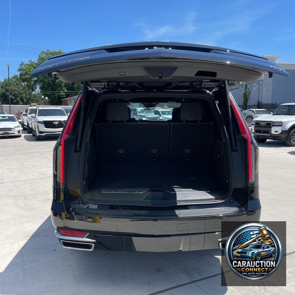 2022 Cadillac Escalade Premium Luxury