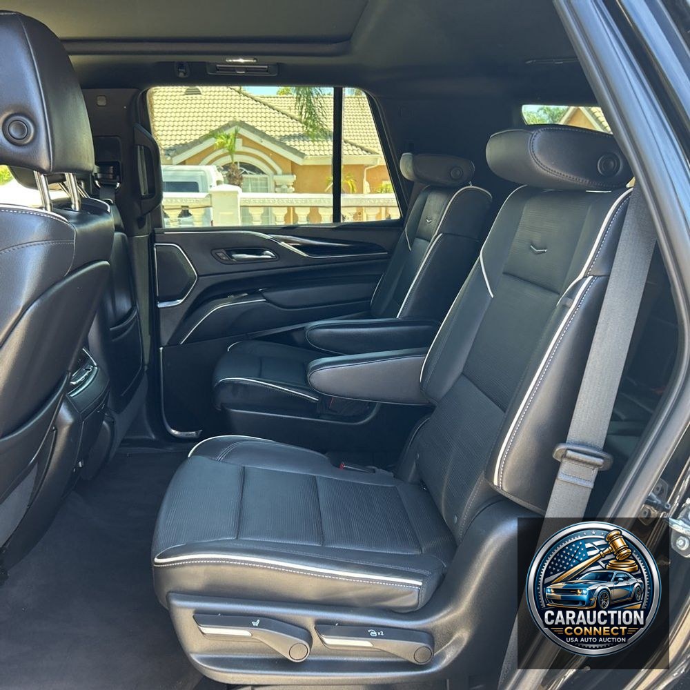 2023 Cadillac Escalade Sport