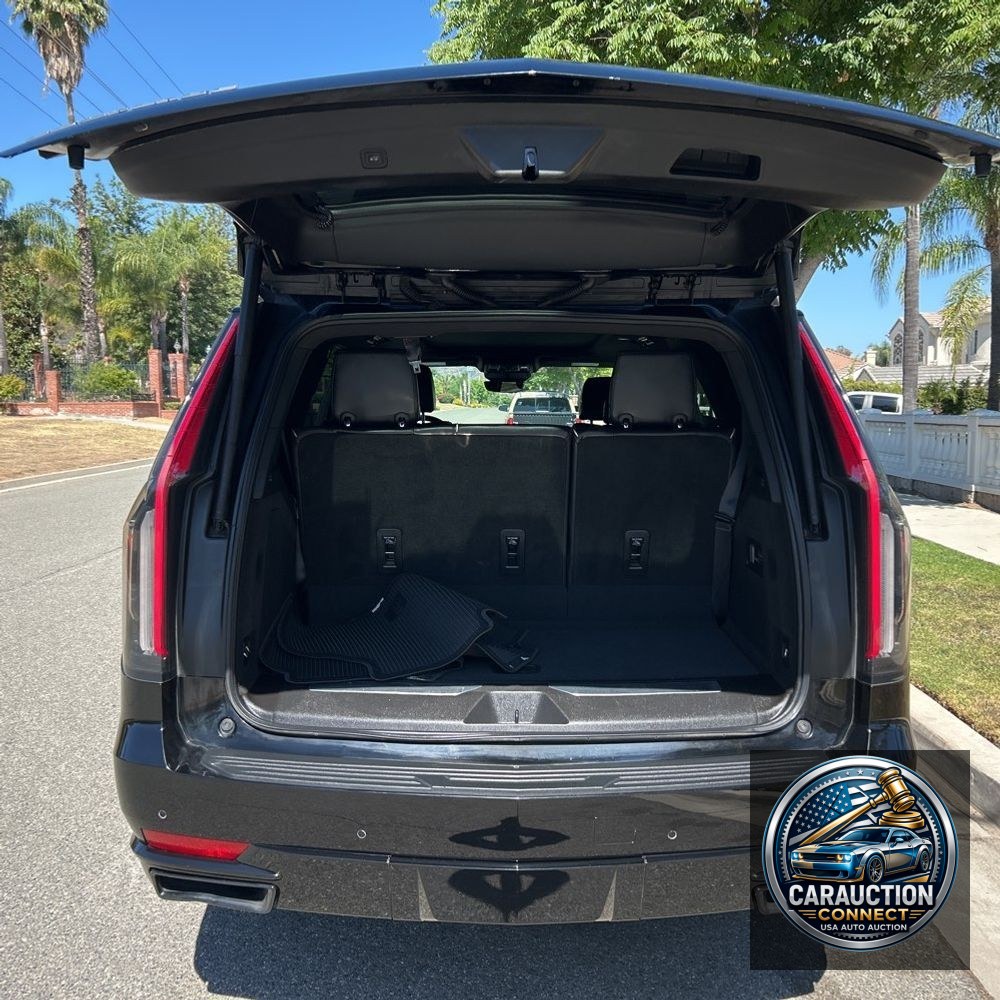 2023 Cadillac Escalade Sport
