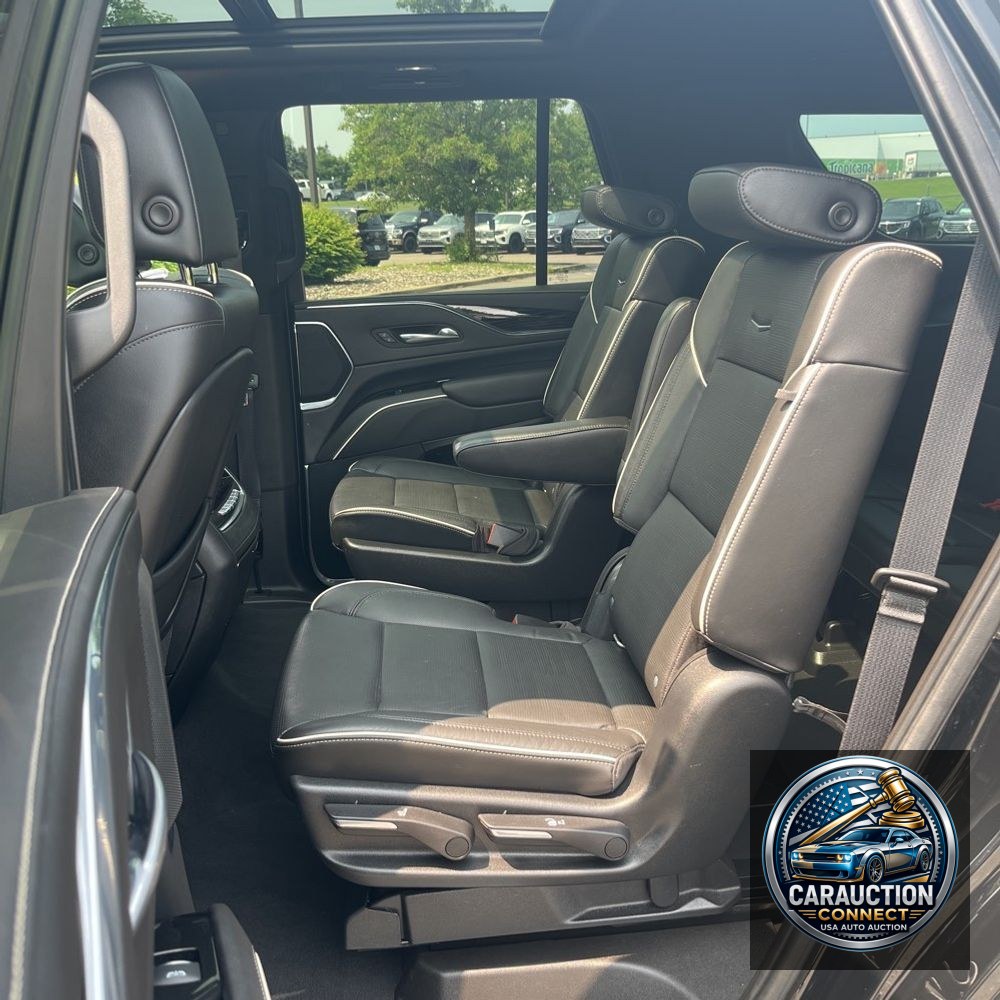 2021 Cadillac Escalade Sport