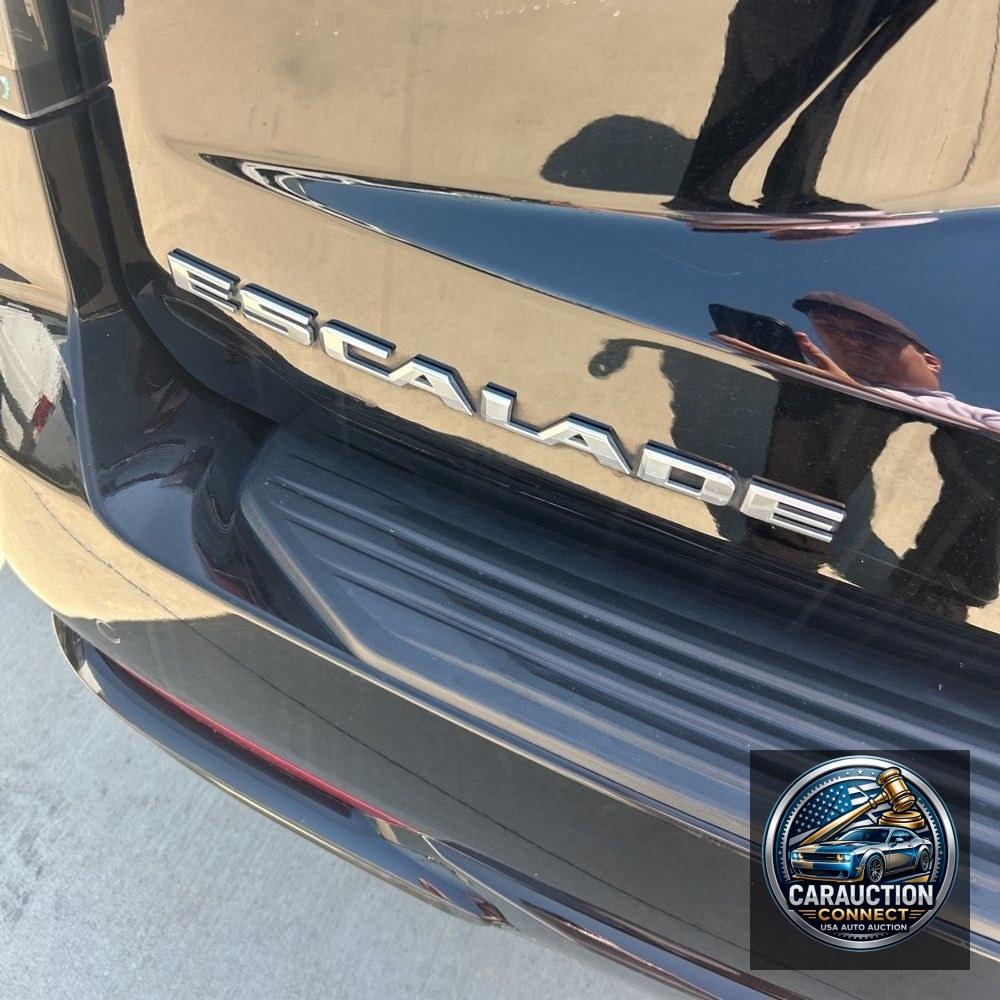 2023 Cadillac Escalade Sport