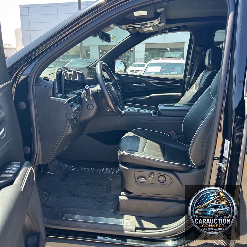 2023 Cadillac Escalade Sport