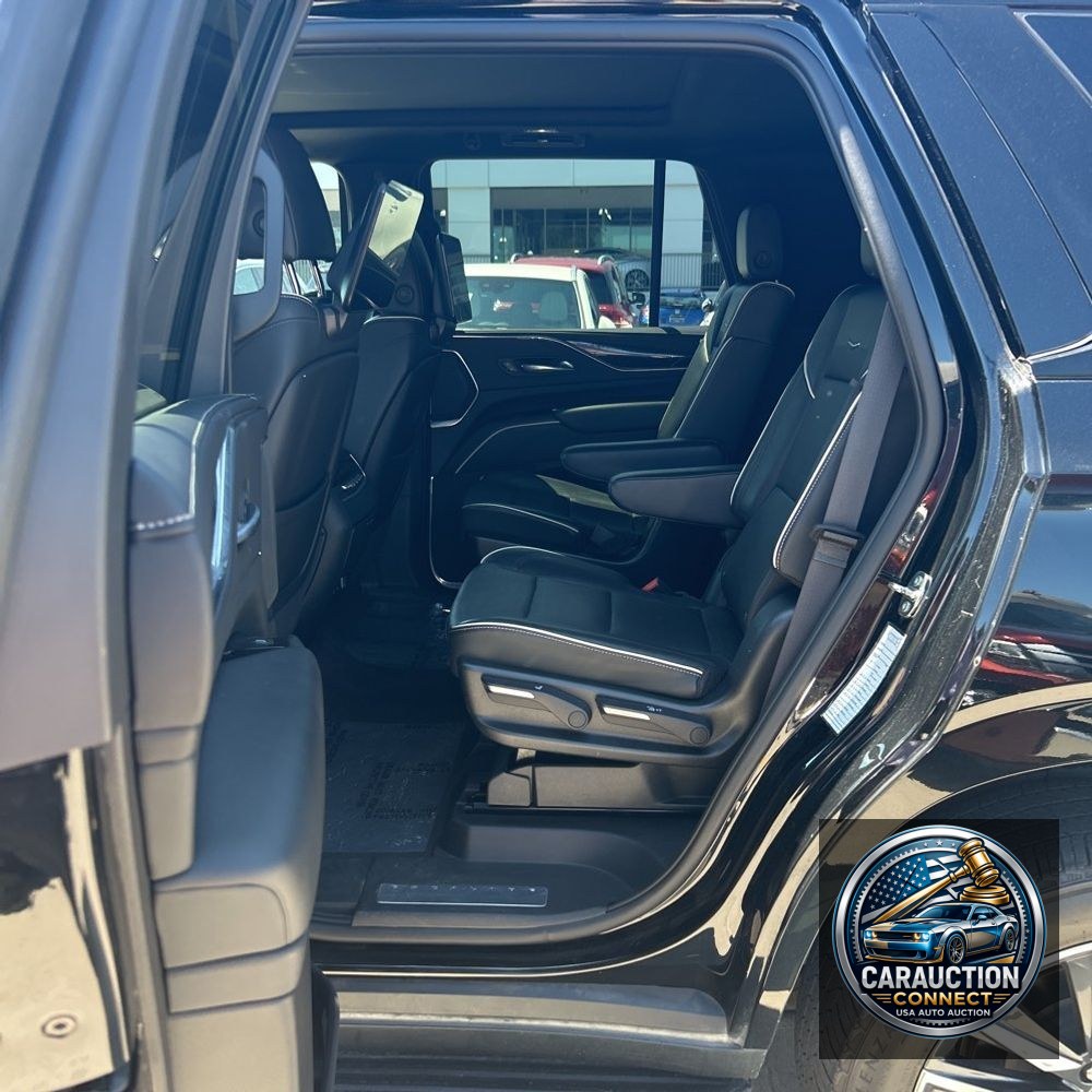 2023 Cadillac Escalade Sport