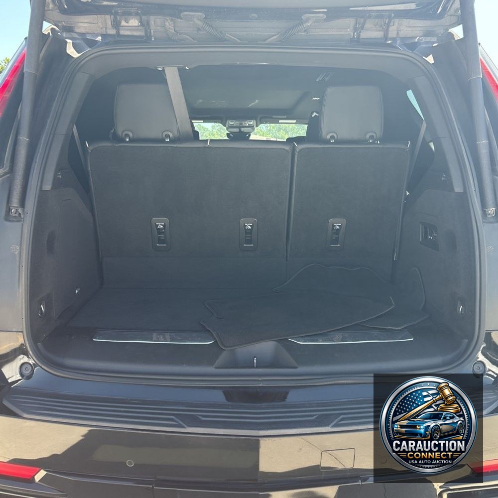 2023 Cadillac Escalade Sport
