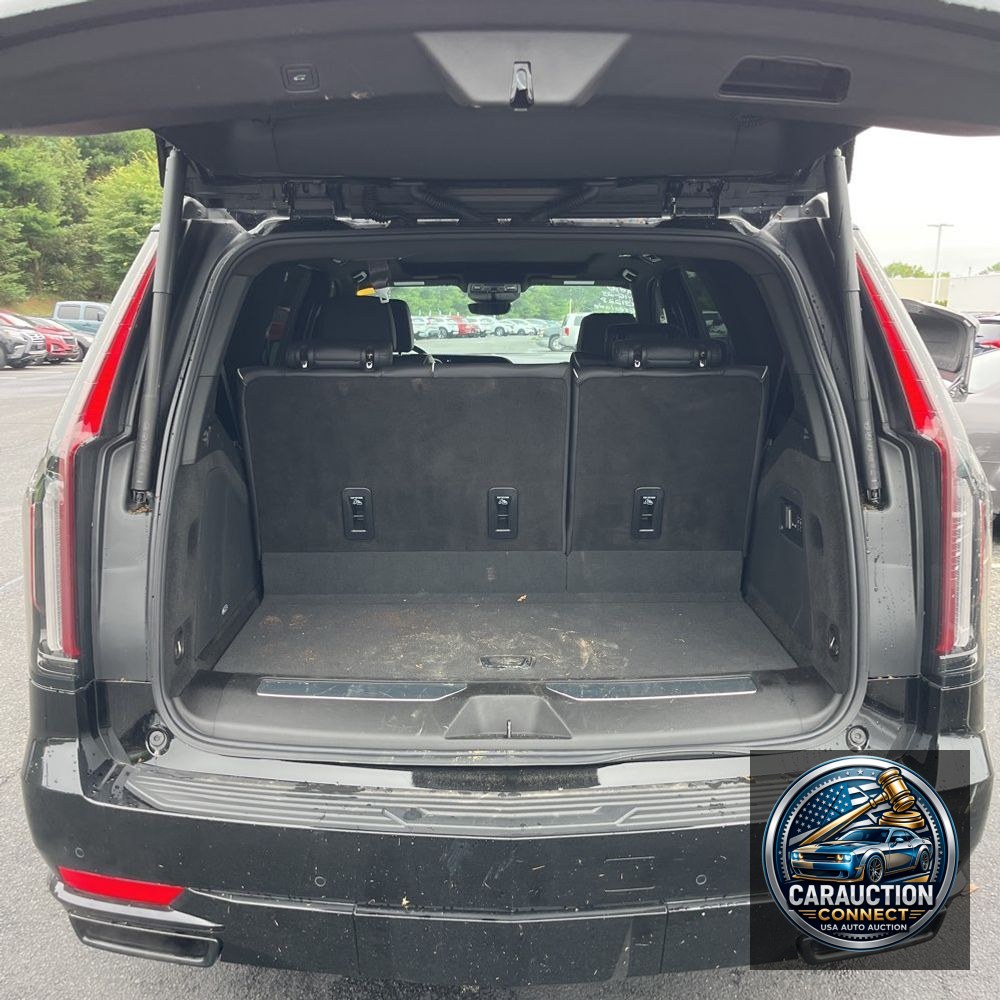 2024 Cadillac Escalade Sport