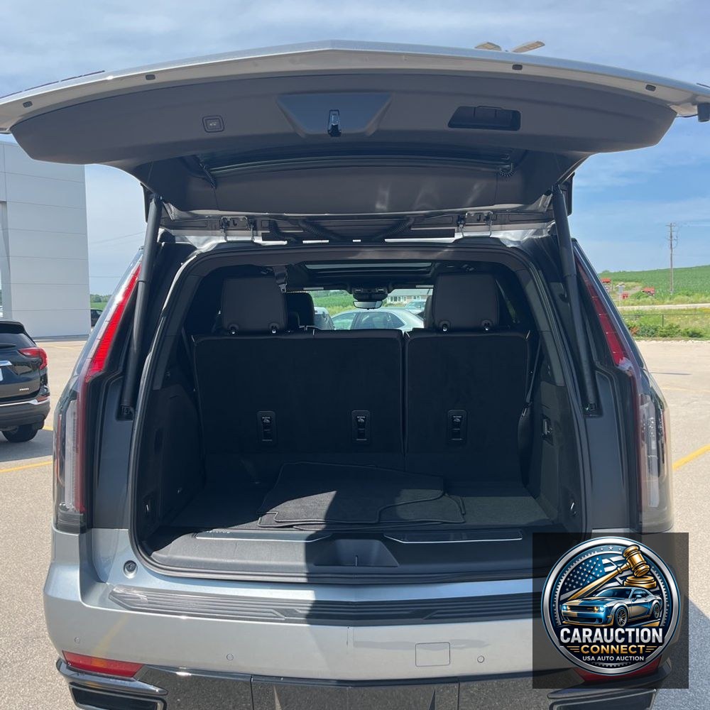 2024 Cadillac Escalade Sport