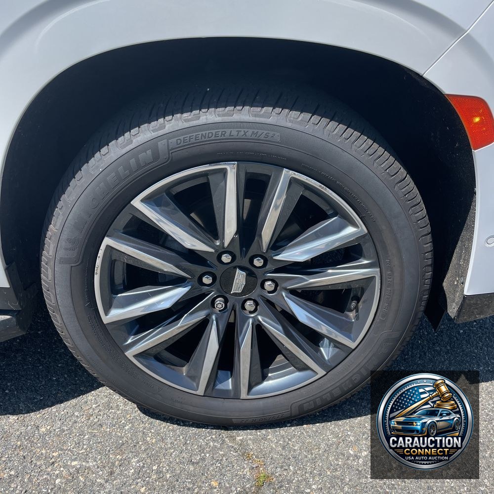 2022 Cadillac Escalade Sport