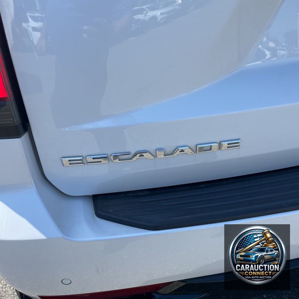2022 Cadillac Escalade Sport