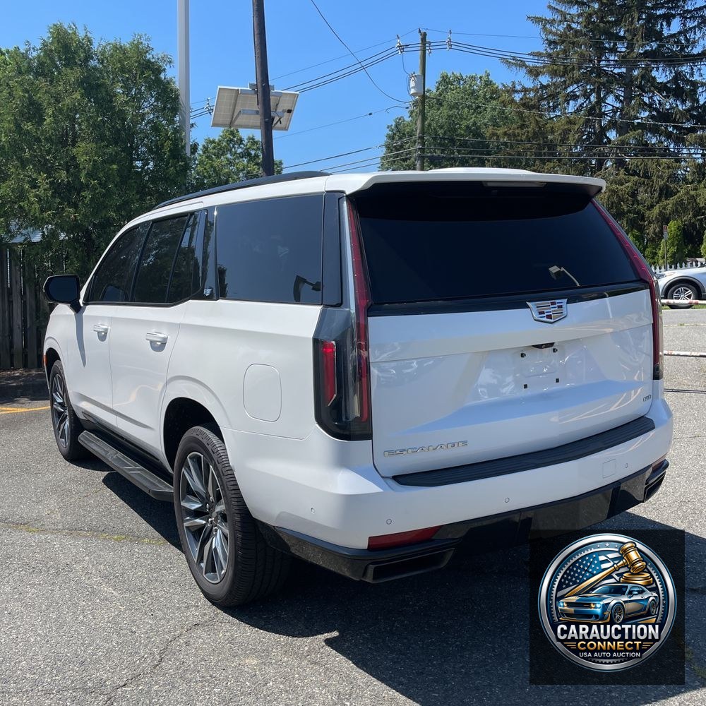 2022 Cadillac Escalade Sport