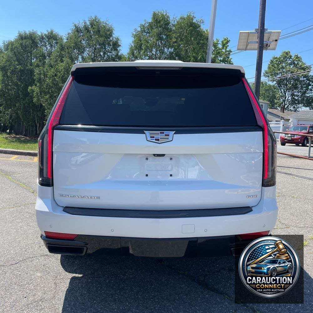 2022 Cadillac Escalade Sport