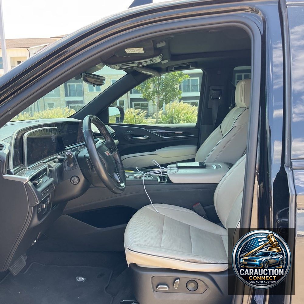 2023 Cadillac Escalade Sport