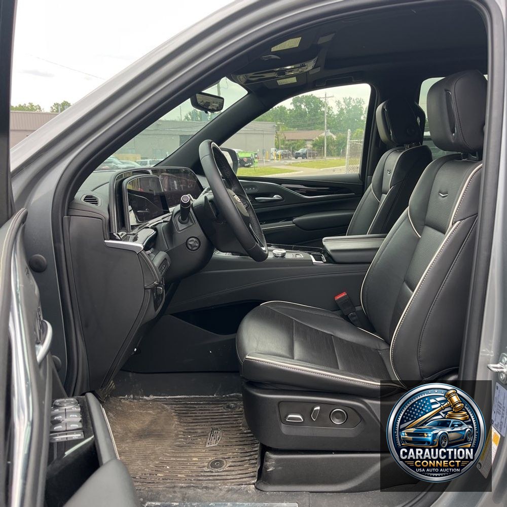 2023 Cadillac Escalade Sport