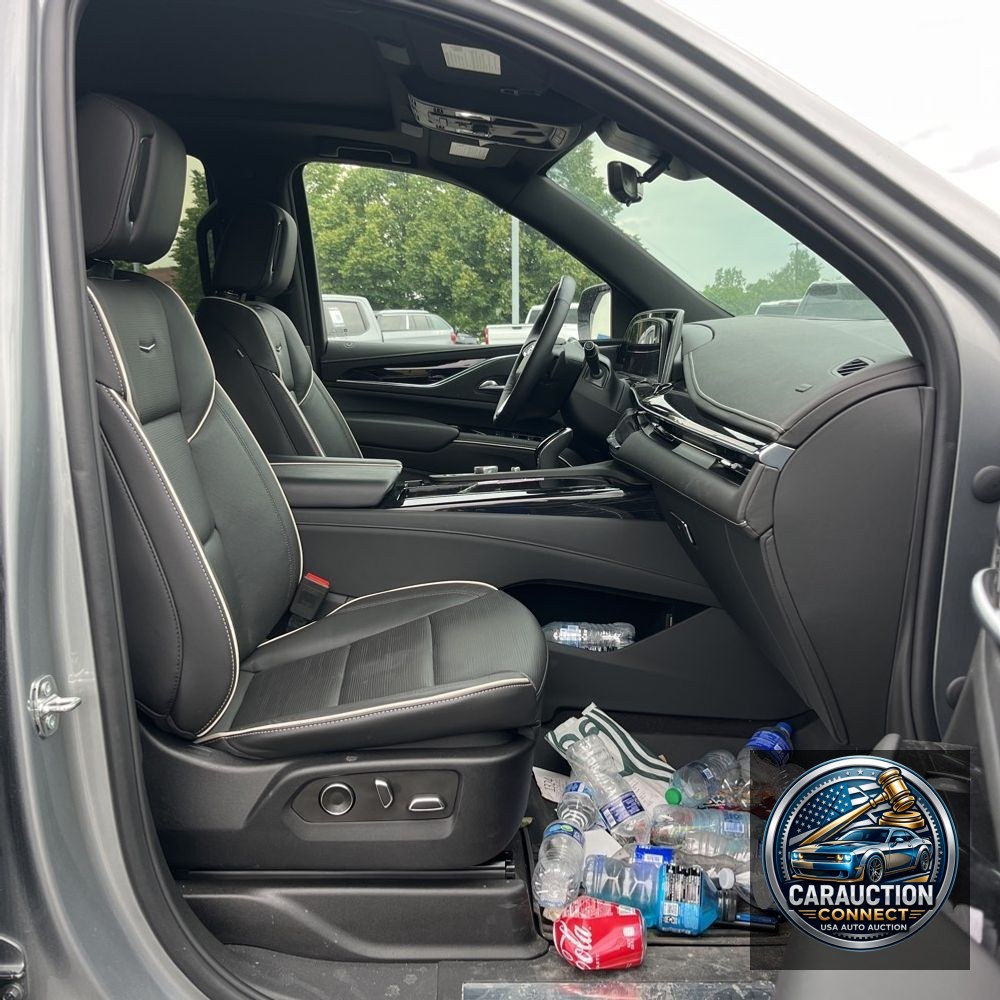 2023 Cadillac Escalade Sport