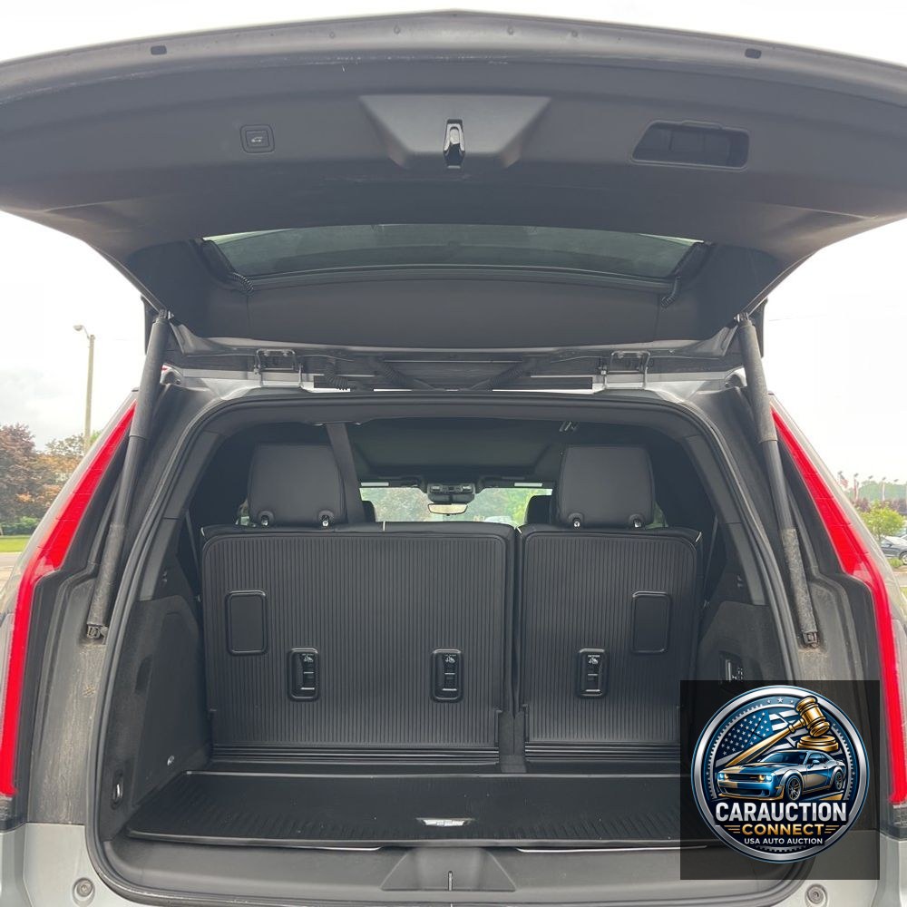 2023 Cadillac Escalade Sport
