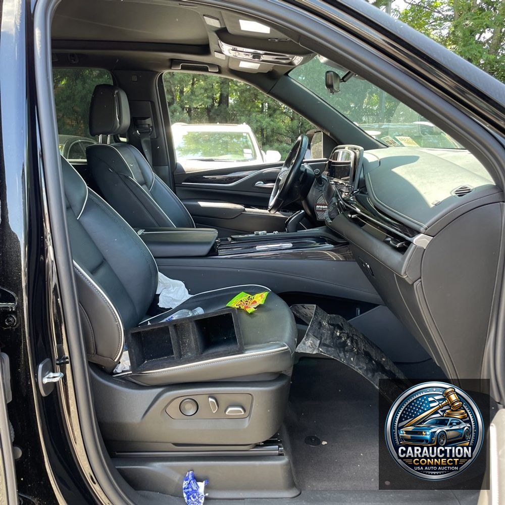 2023 Cadillac Escalade Sport