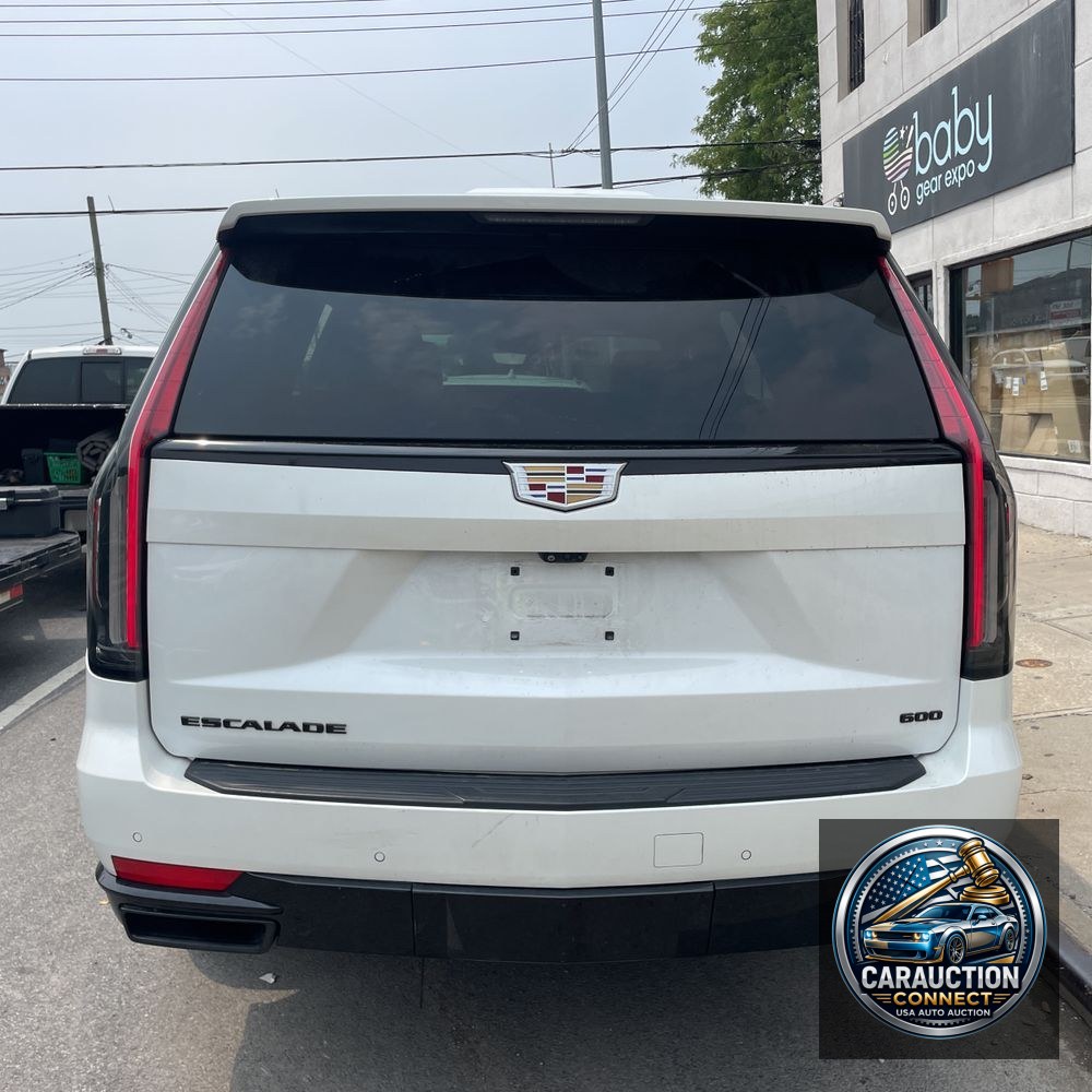 2022 Cadillac Escalade Sport