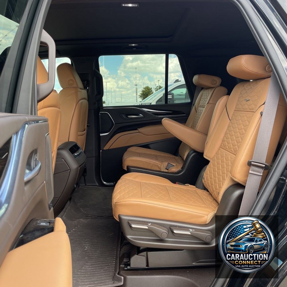 2023 Cadillac Escalade Sport