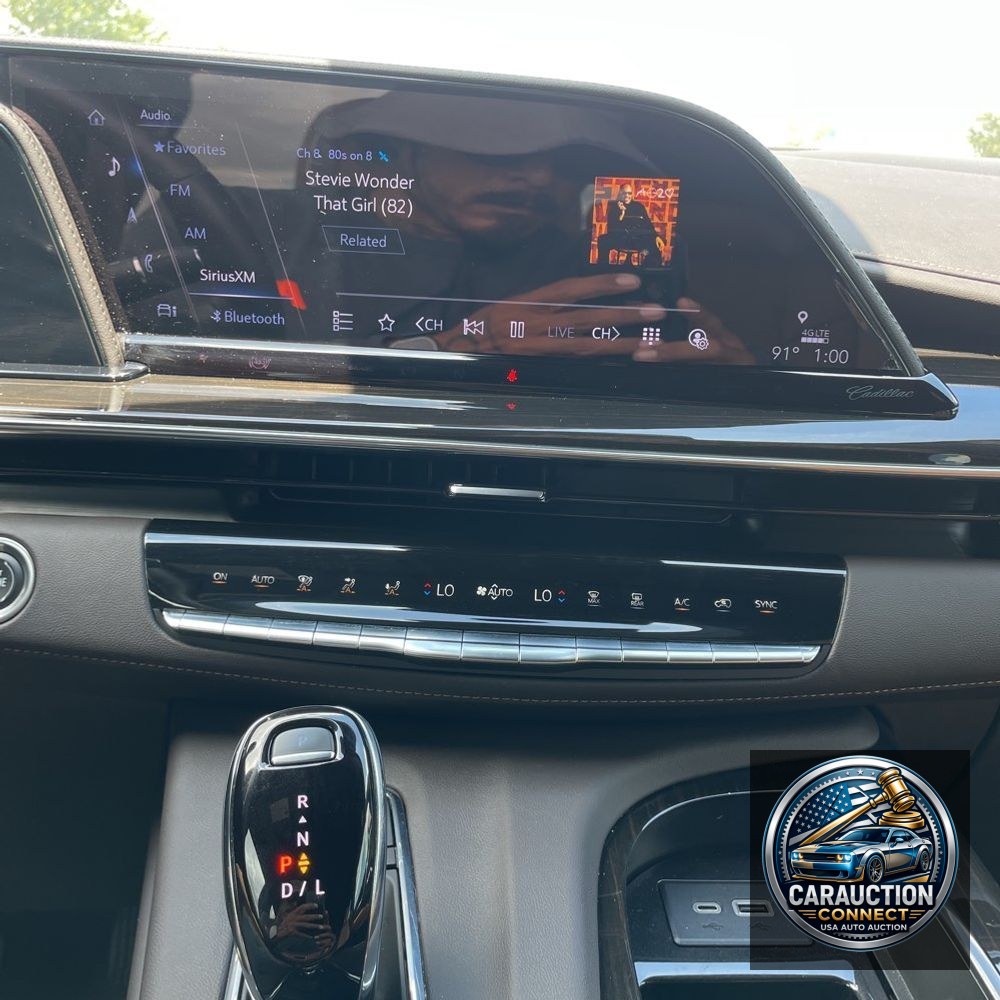 2023 Cadillac Escalade Sport