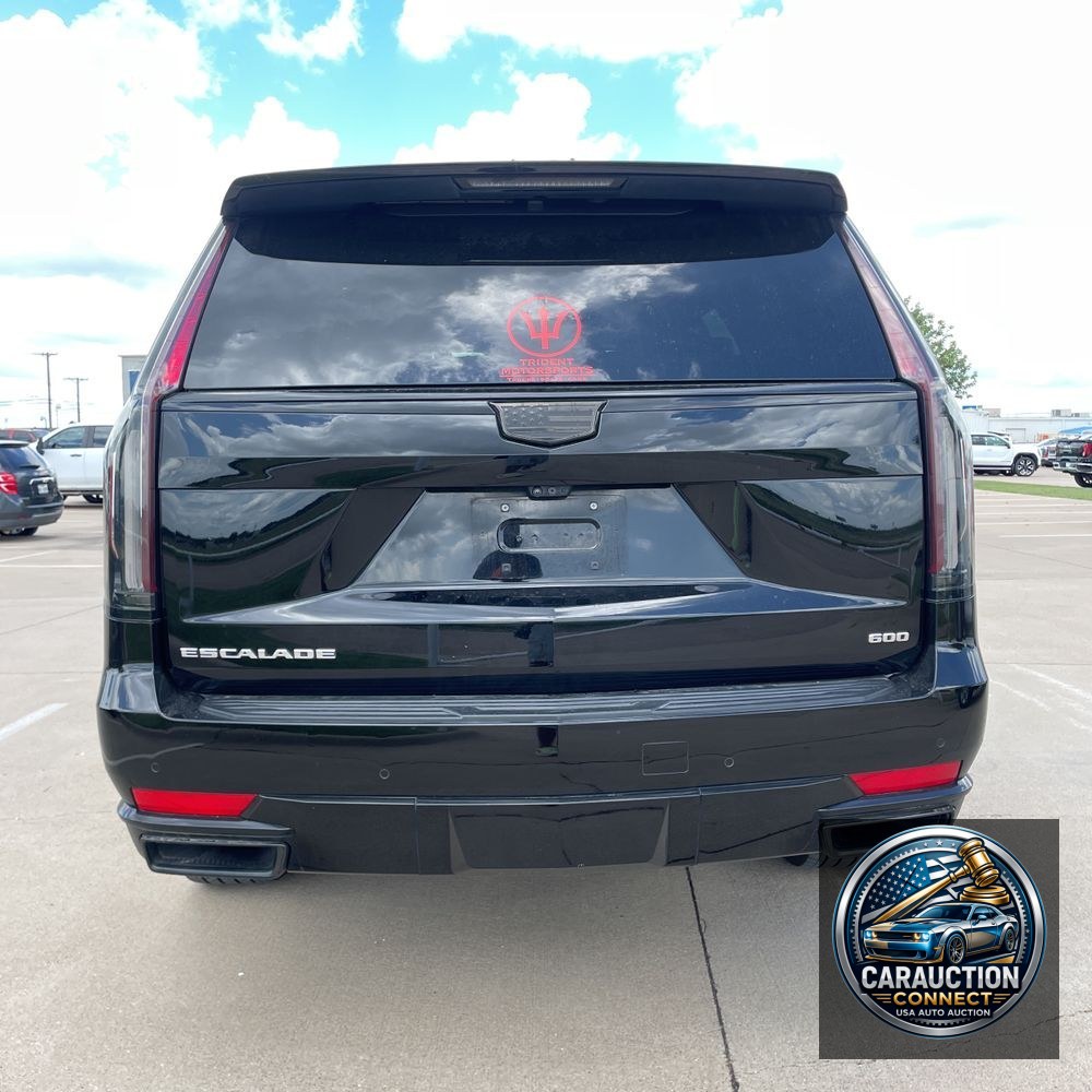 2023 Cadillac Escalade Sport