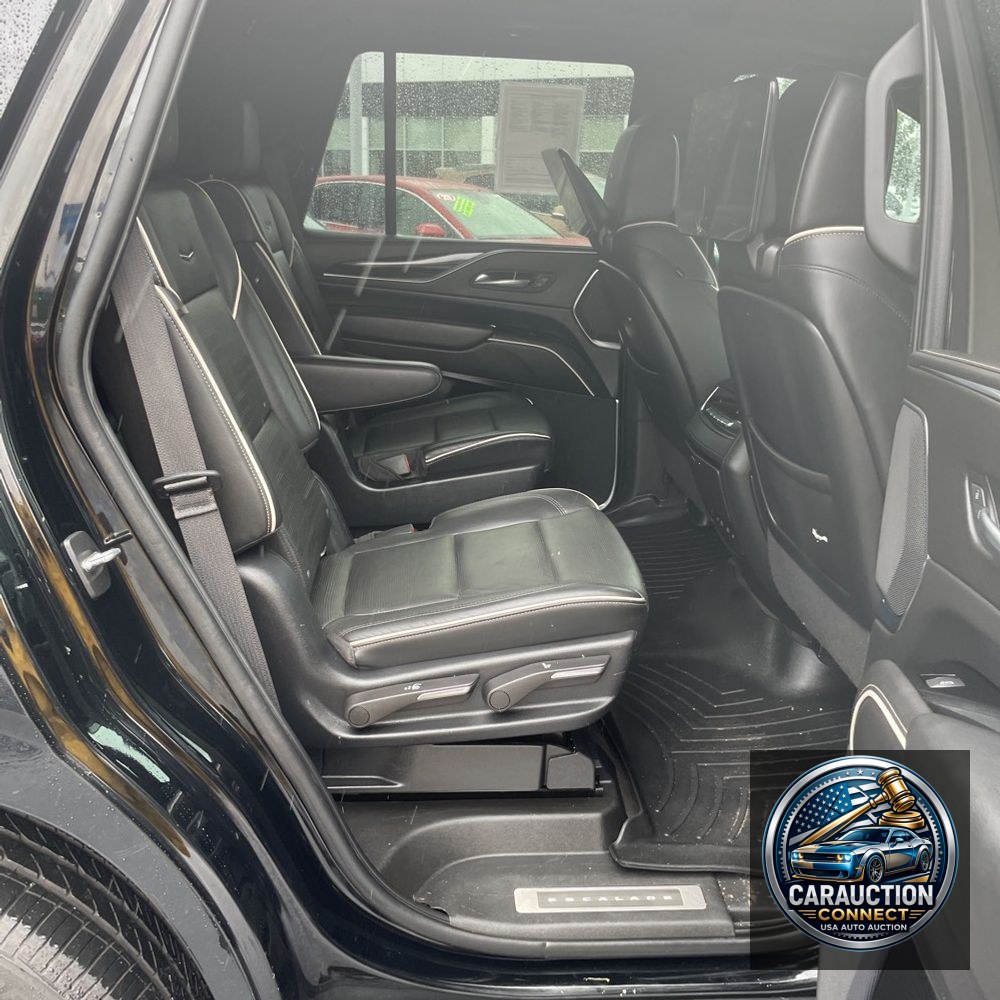 2022 Cadillac Escalade Sport