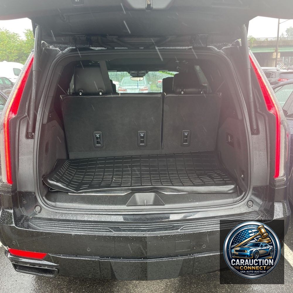 2022 Cadillac Escalade Sport