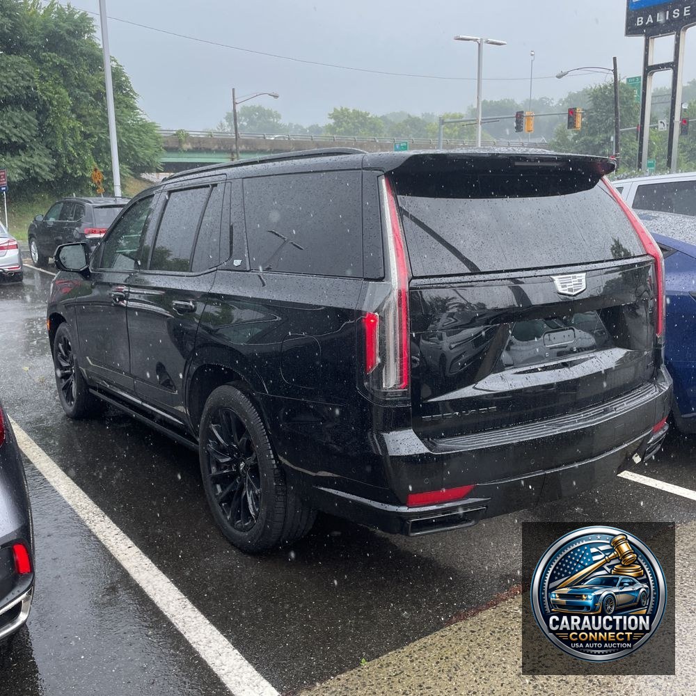 2022 Cadillac Escalade Sport