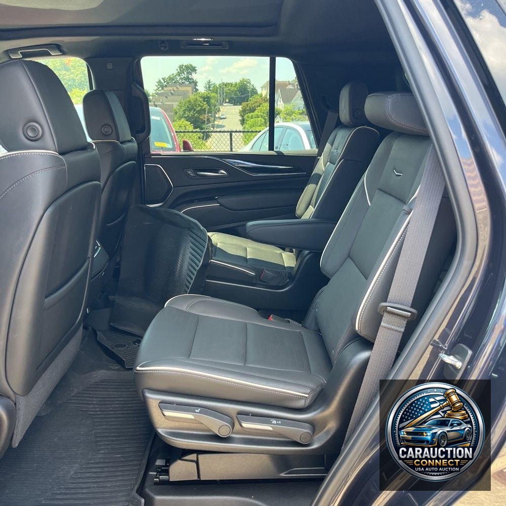 2023 Cadillac Escalade Sport