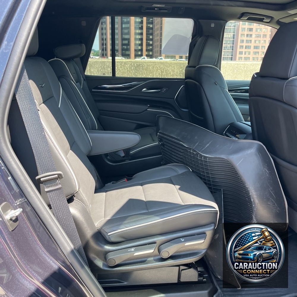 2023 Cadillac Escalade Sport
