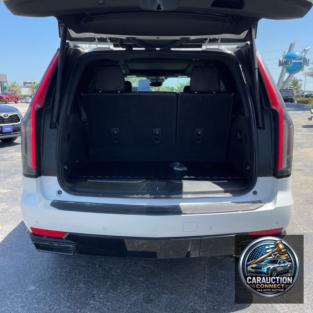 2022 Cadillac Escalade Sport