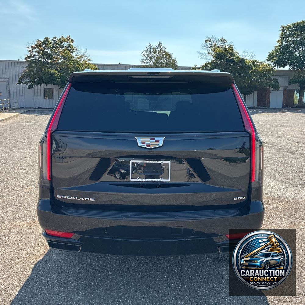 2024 Cadillac Escalade Sport