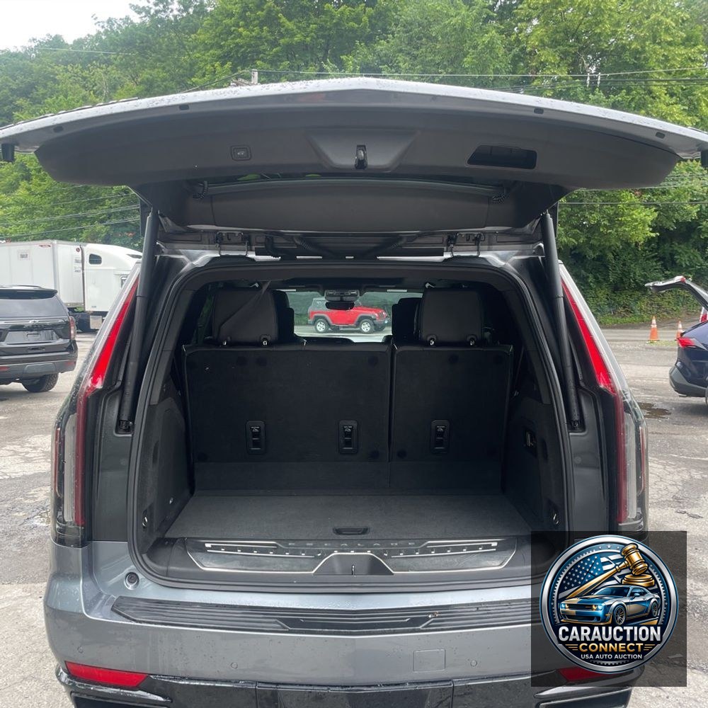 2021 Cadillac Escalade Sport