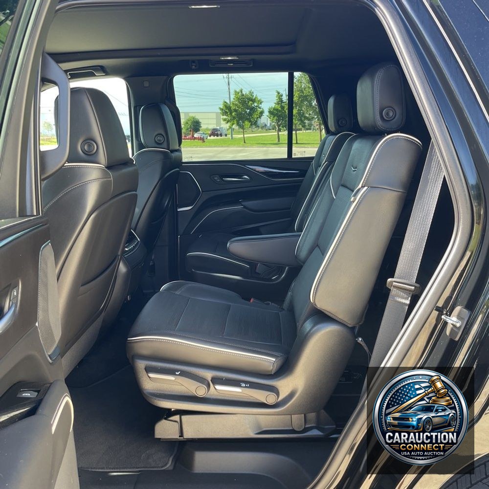 2022 Cadillac Escalade Sport