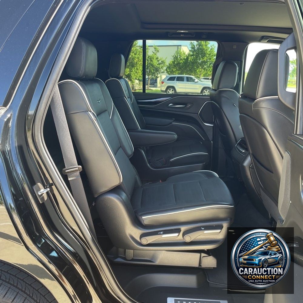 2022 Cadillac Escalade Sport