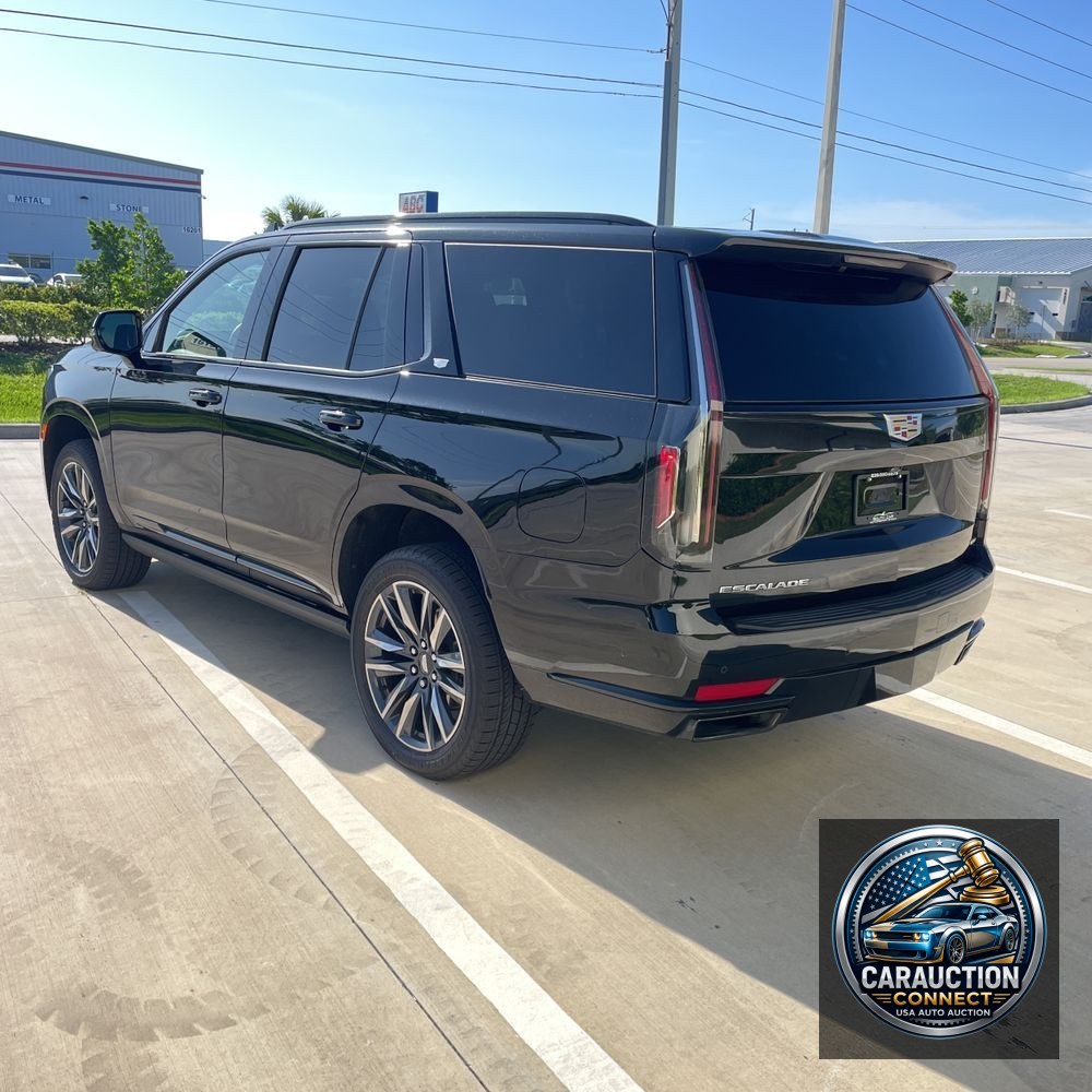 2022 Cadillac Escalade Sport