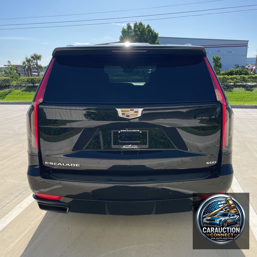 2022 Cadillac Escalade Sport