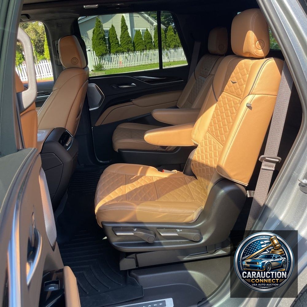 2022 Cadillac Escalade Sport