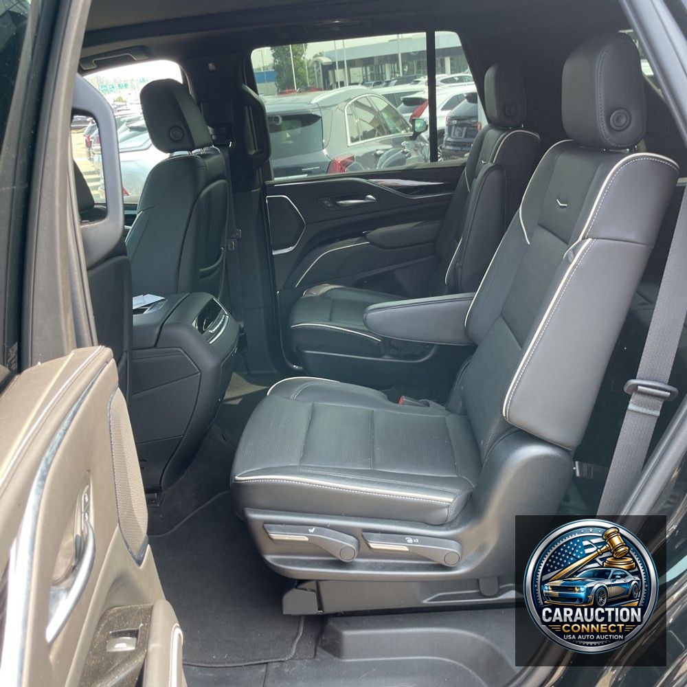 2022 Cadillac Escalade Sport