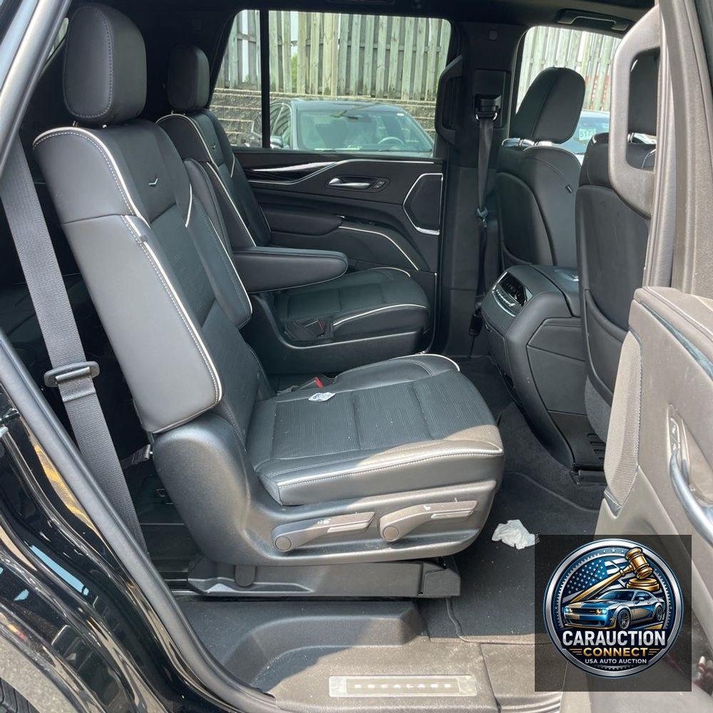 2022 Cadillac Escalade Sport