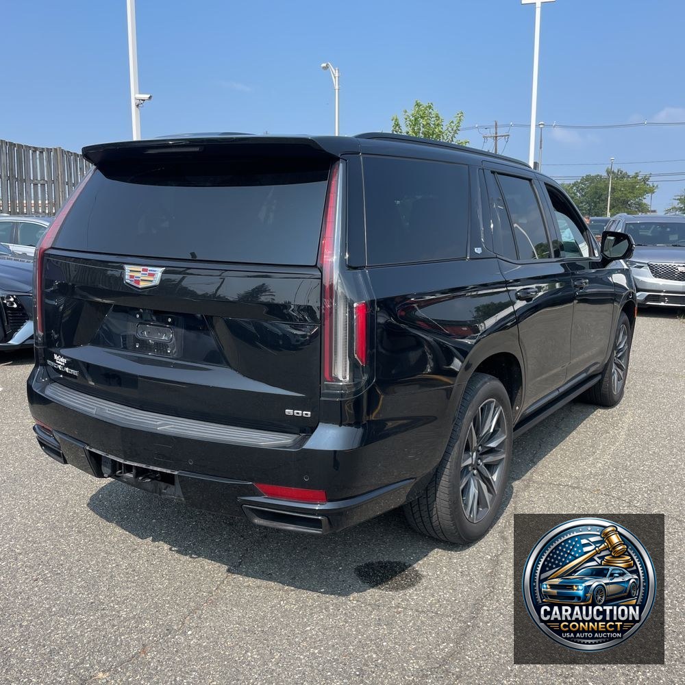 2022 Cadillac Escalade Sport