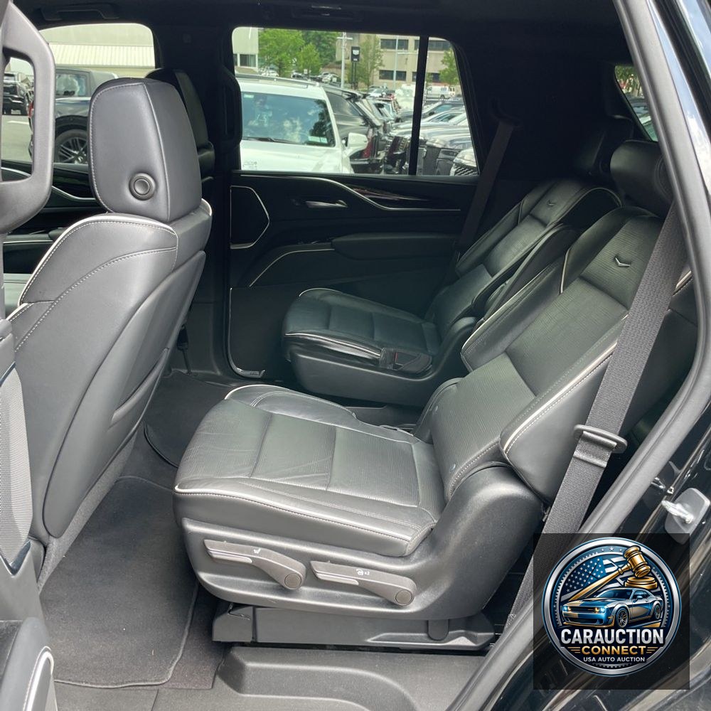 2022 Cadillac Escalade Sport