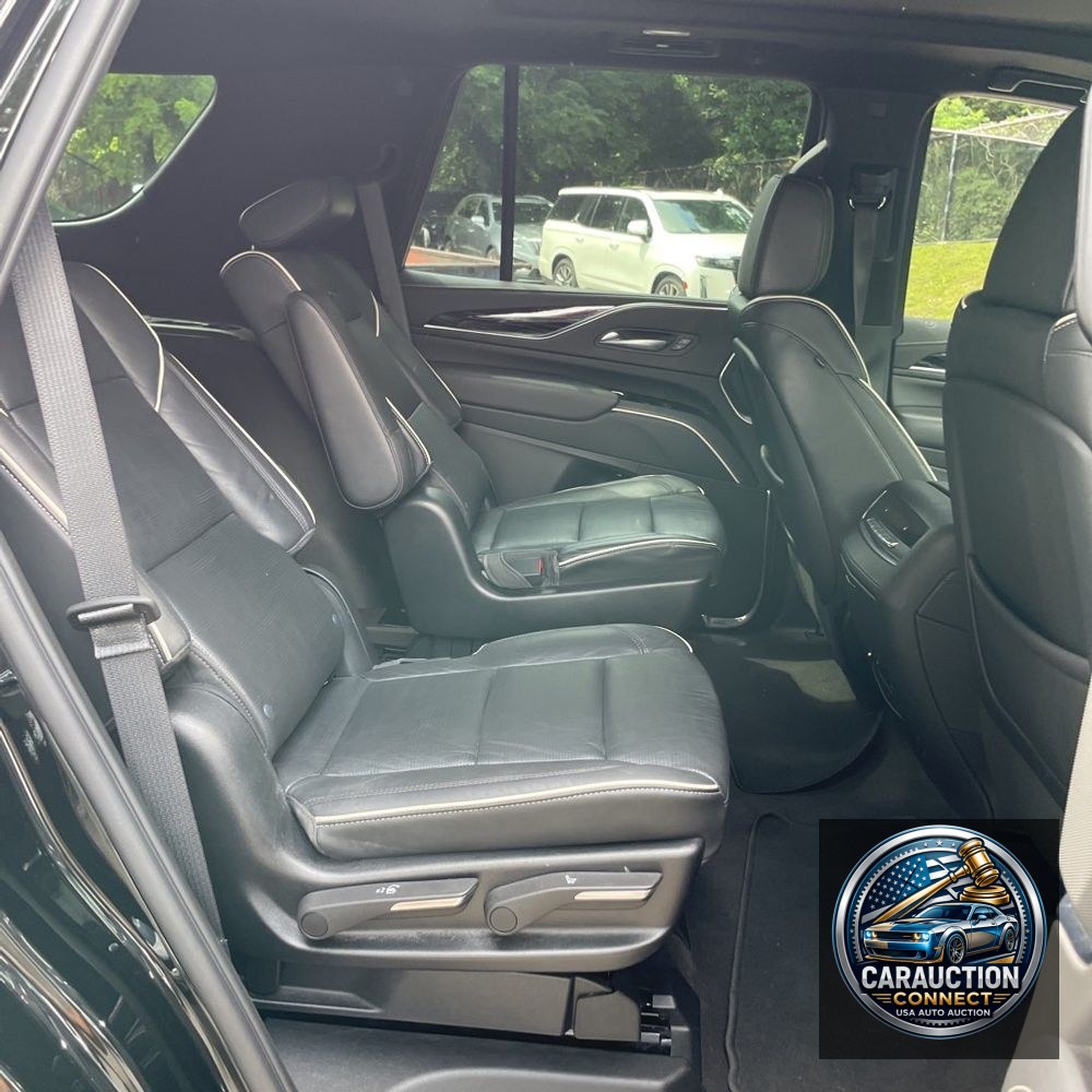 2022 Cadillac Escalade Sport