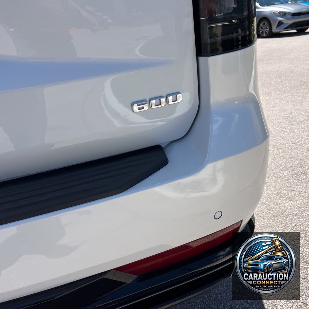 2024 Cadillac Escalade Sport