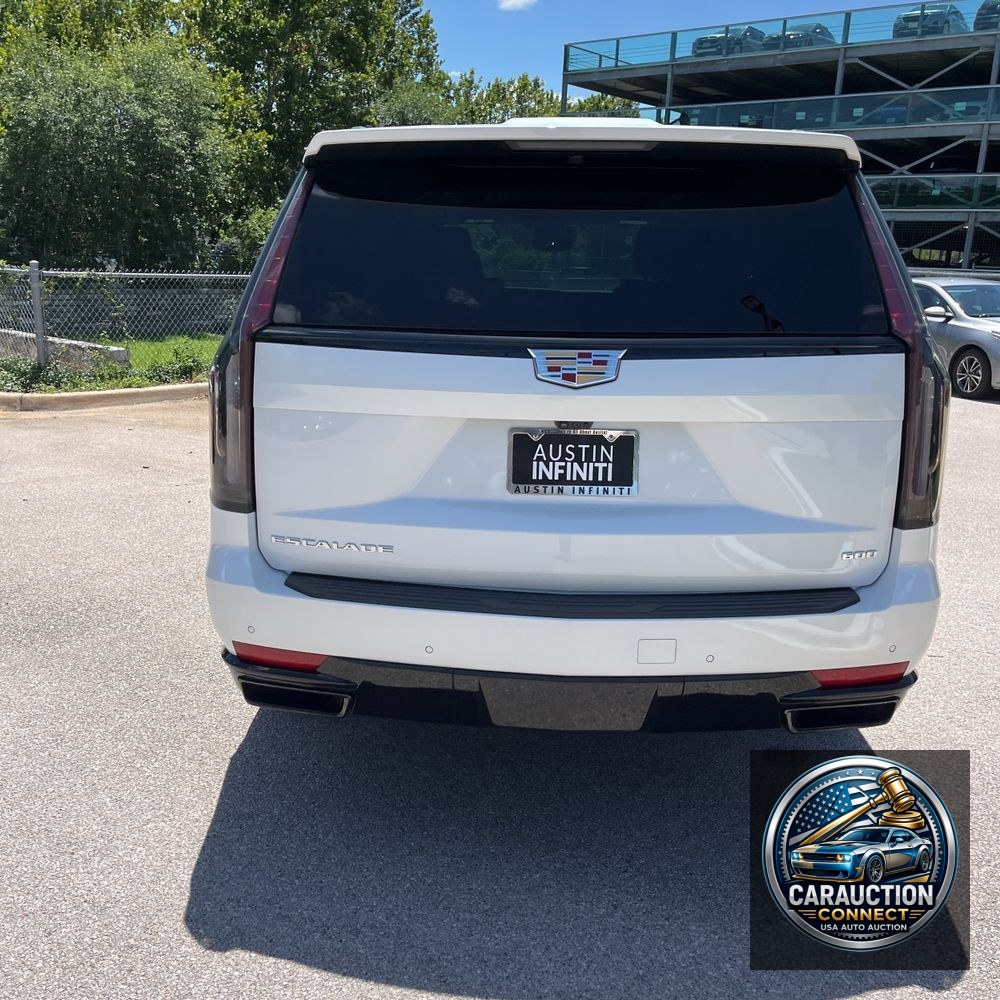 2024 Cadillac Escalade Sport