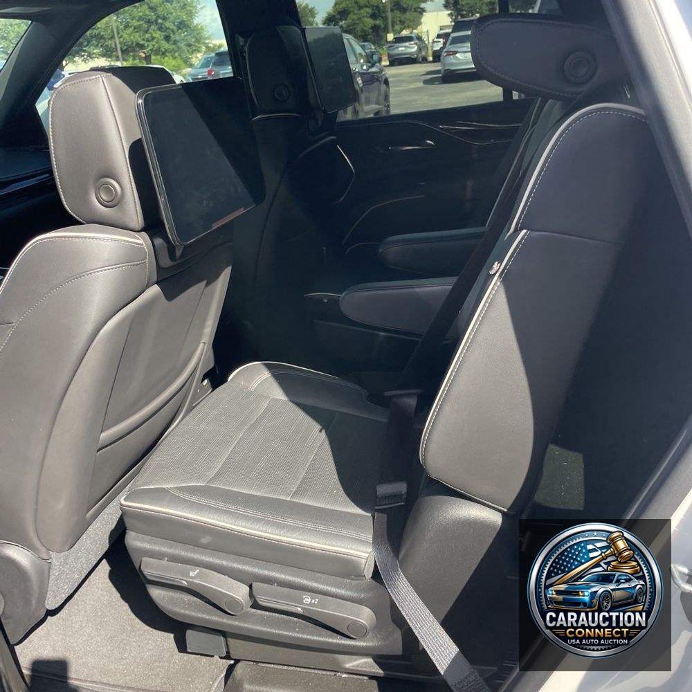 2021 Cadillac Escalade Sport