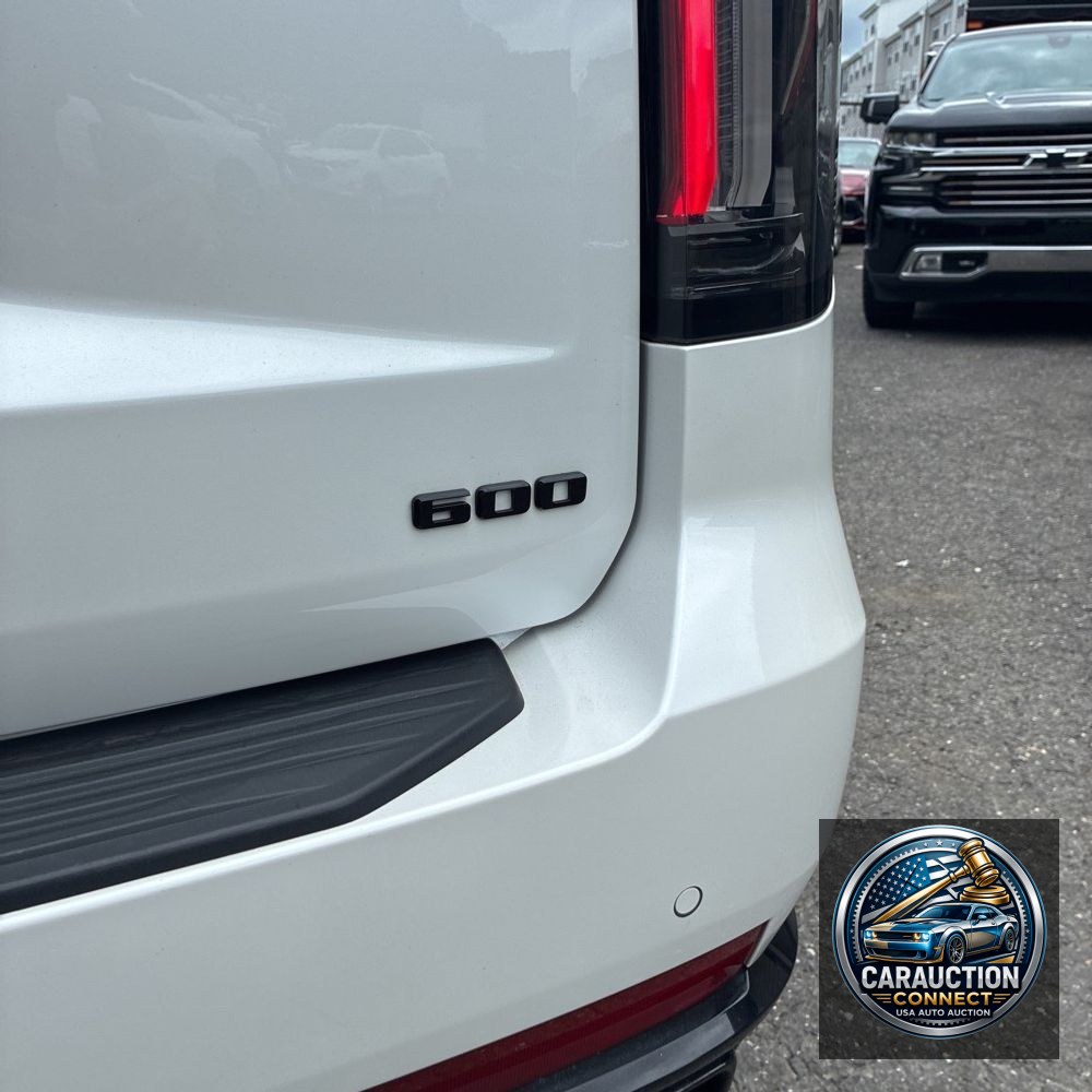 2023 Cadillac Escalade Sport