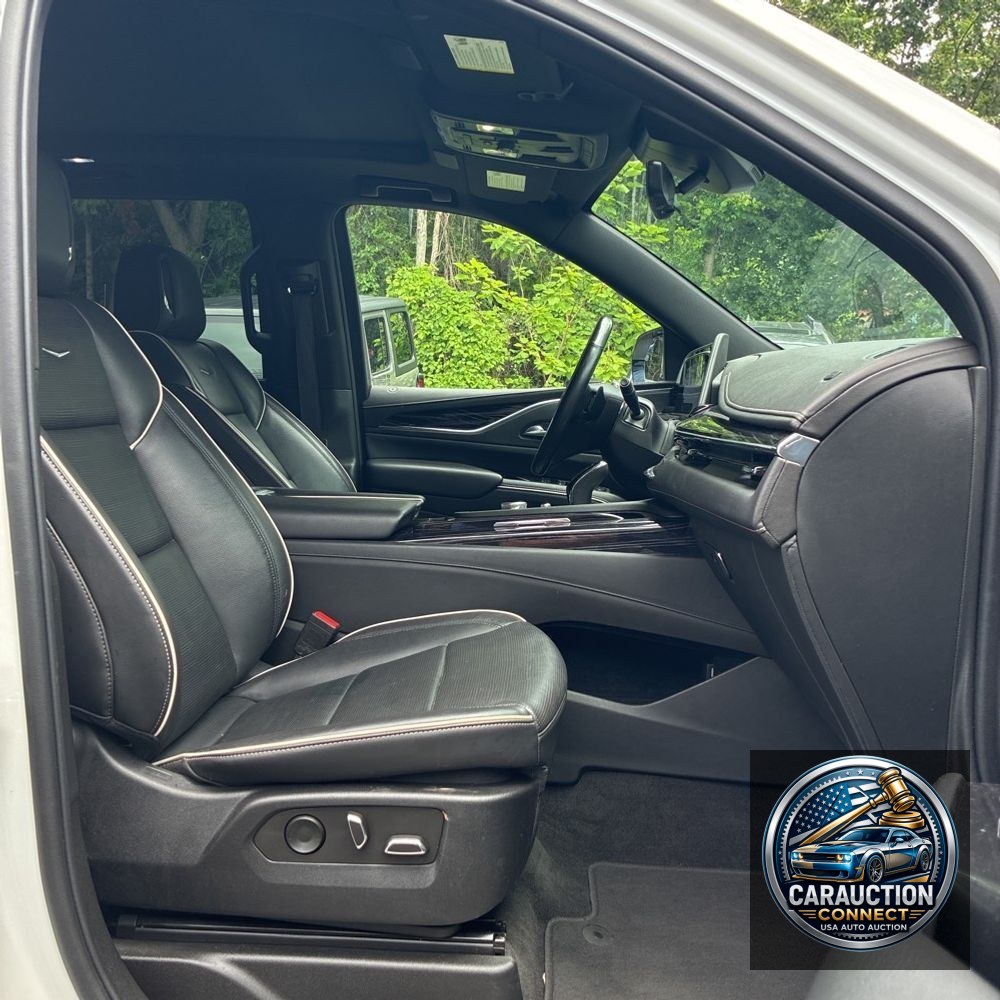 2023 Cadillac Escalade Sport