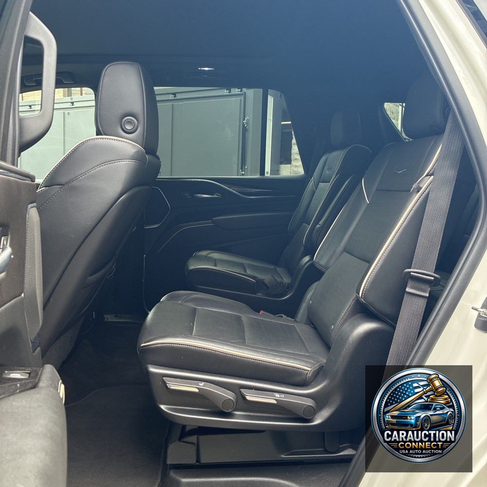 2023 Cadillac Escalade Sport