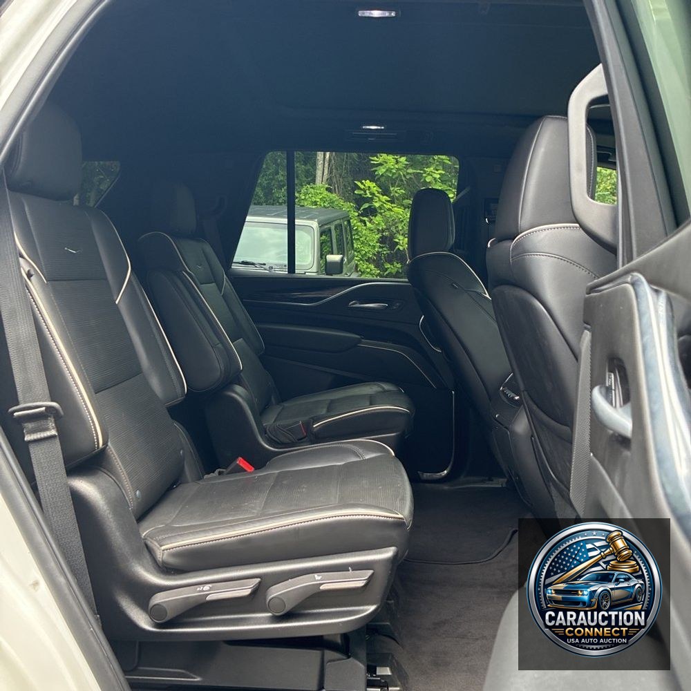 2023 Cadillac Escalade Sport