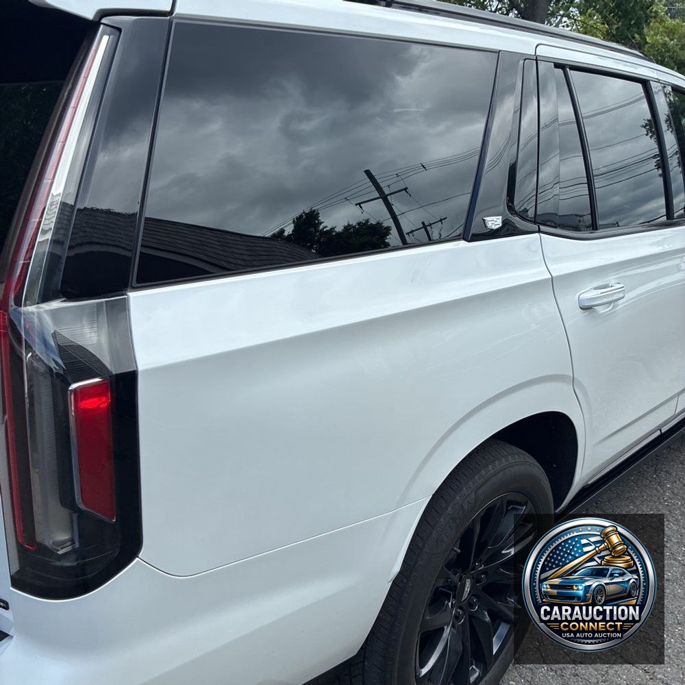 2023 Cadillac Escalade Sport